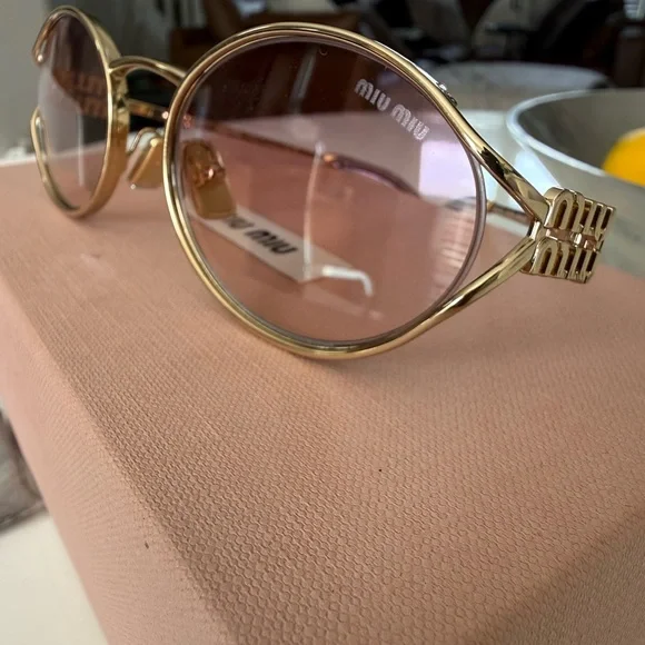 NWOT Miu Miu Logo Sunglasses - Picture 12 of 14